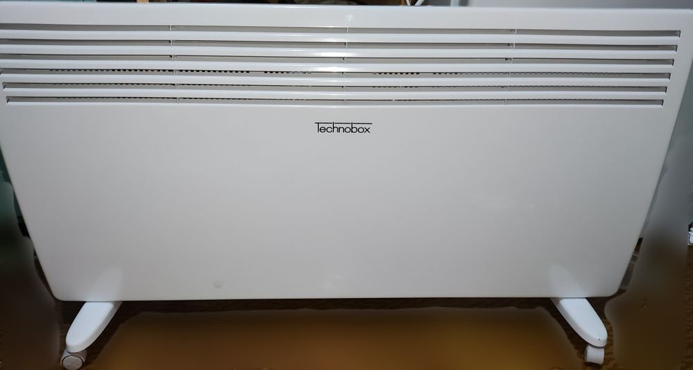 Срочно. Конвекторный Technobox 2000 w. Практически новый. Юнусабад