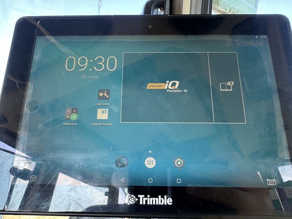 Продавам GPS навигация за трактор Trimble GFX-750 + Antenna NAV-900