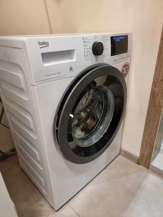 Продавам Пералня Беко A+++ с Капацитет 7кг. BEKO WTE 7636 XA