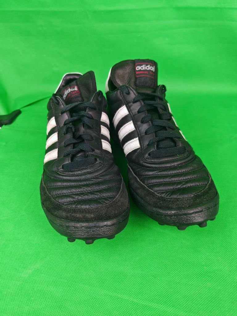 Оригинални стоножки adidas COPA Mundial