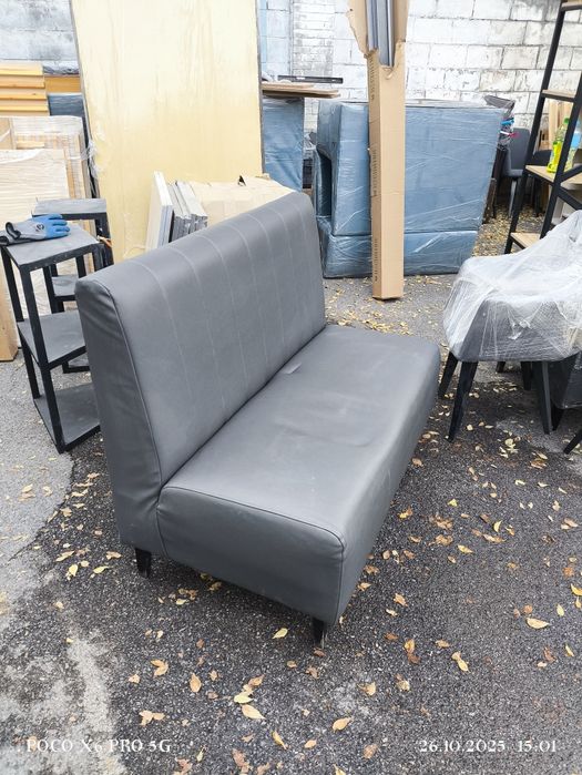 Диванчики для кафе, кофейни, в хорошем состоянии 10 шт.