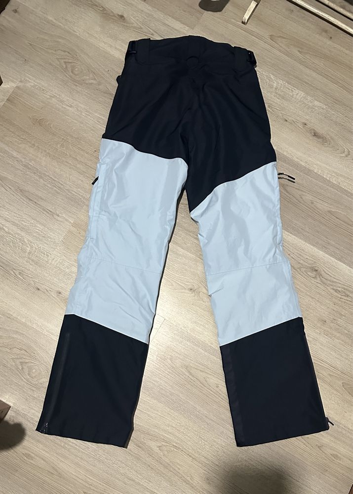 Чисто нови дамски ски панталони CMP тъмно синьо 32W4196