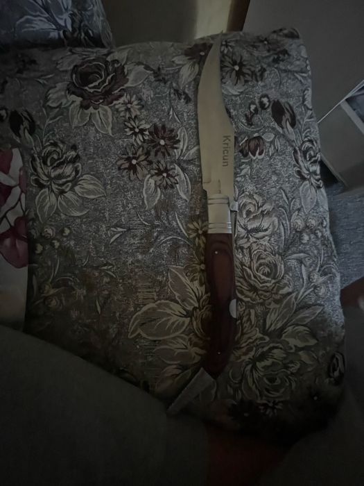 Vand briceaguri Cricket 250 de lei ambele