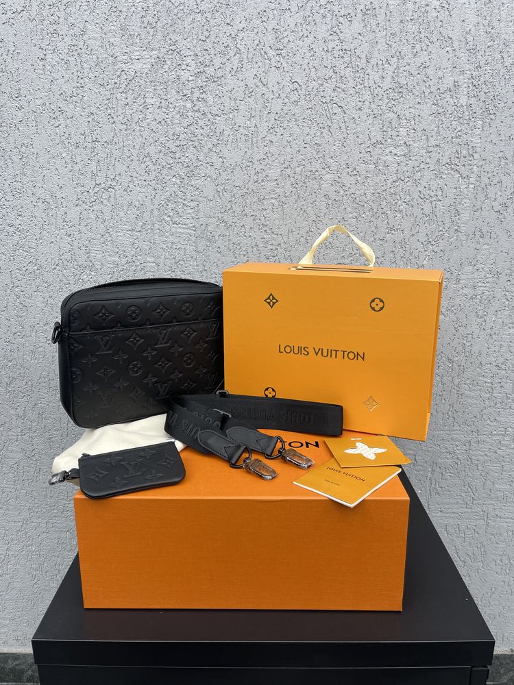 Borseta Louis Vuitton piele neagra