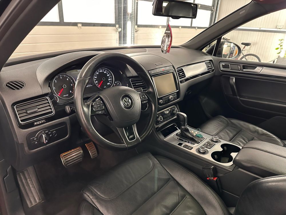 Volkswagen Touareg r line 2017 3.0 258 cp euro 6 automat !!