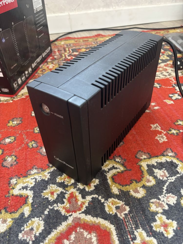 ИБП CyberPower UTI875E и Crown CMU-1200LCD