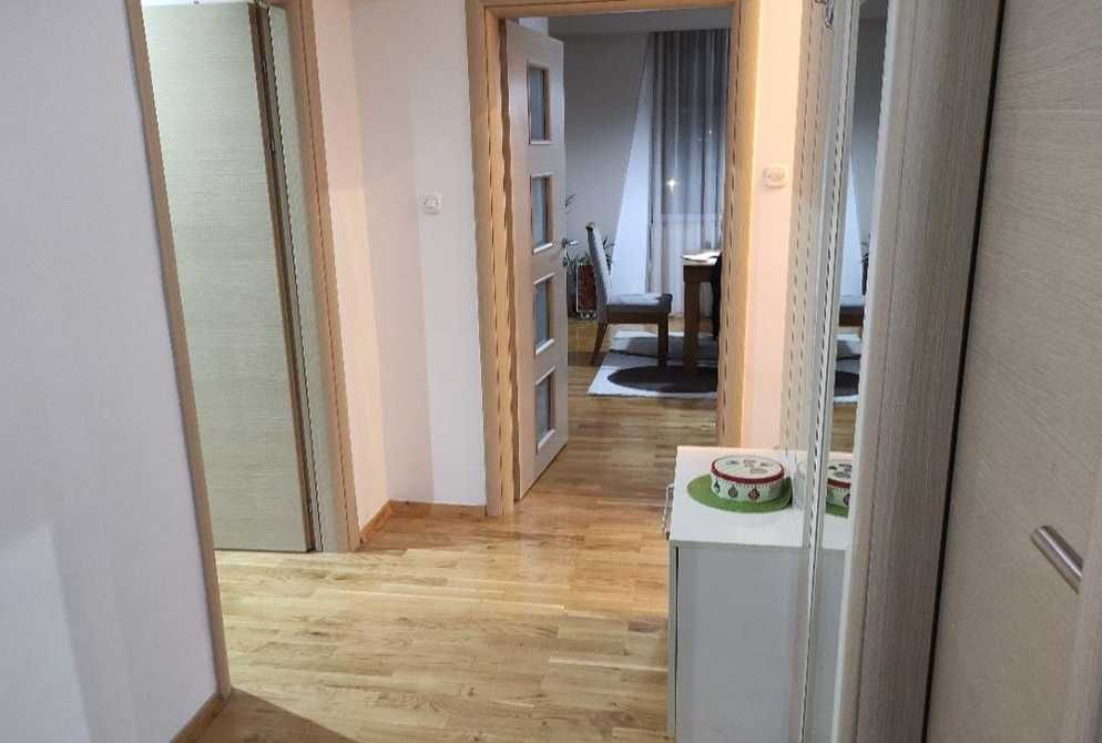 Дава се под наем Тристаен апартамент в Пловдив, Остромила - 90 кв.м за 280.5 € - Снимка #4