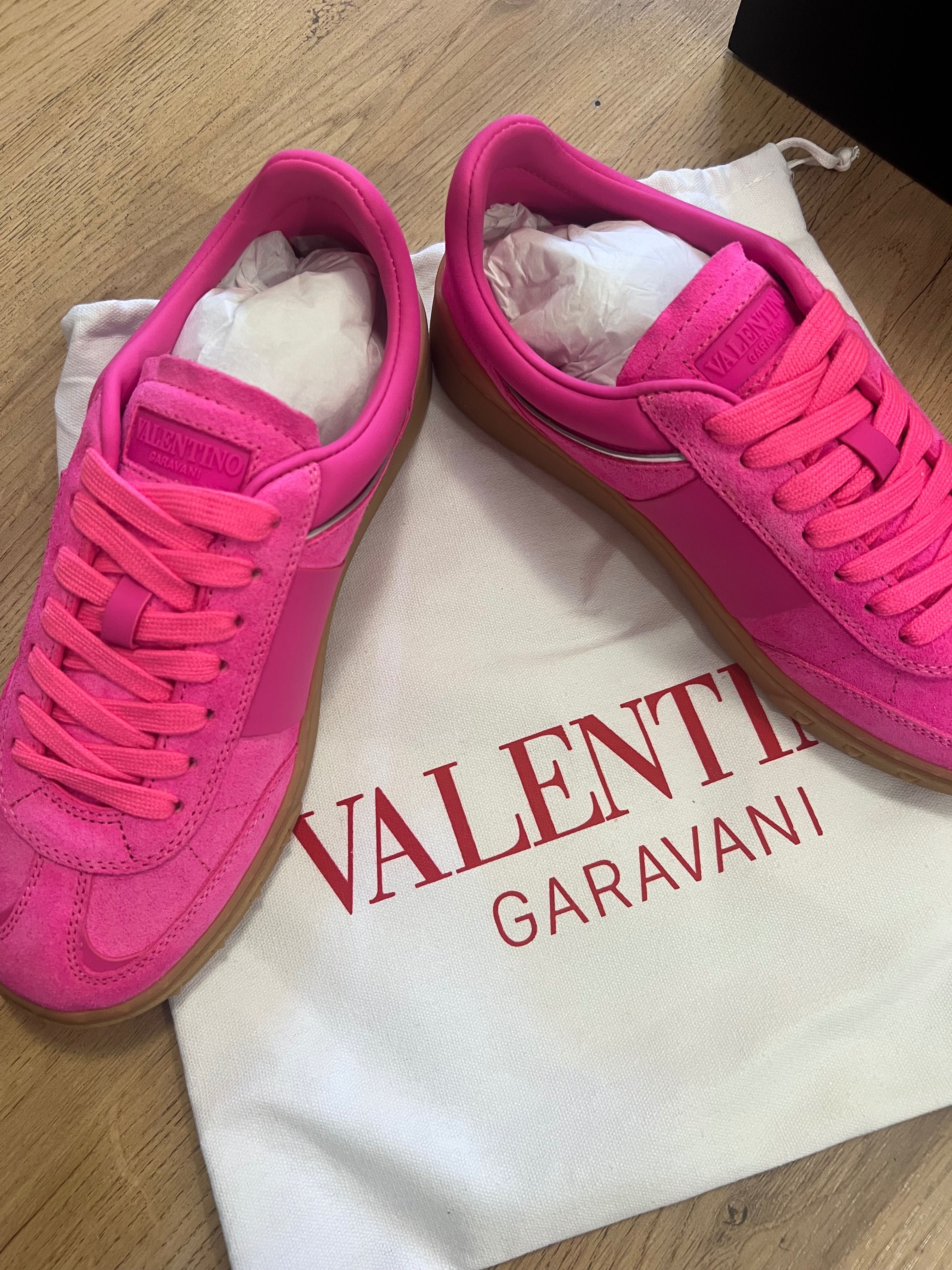 Маратонки valentino