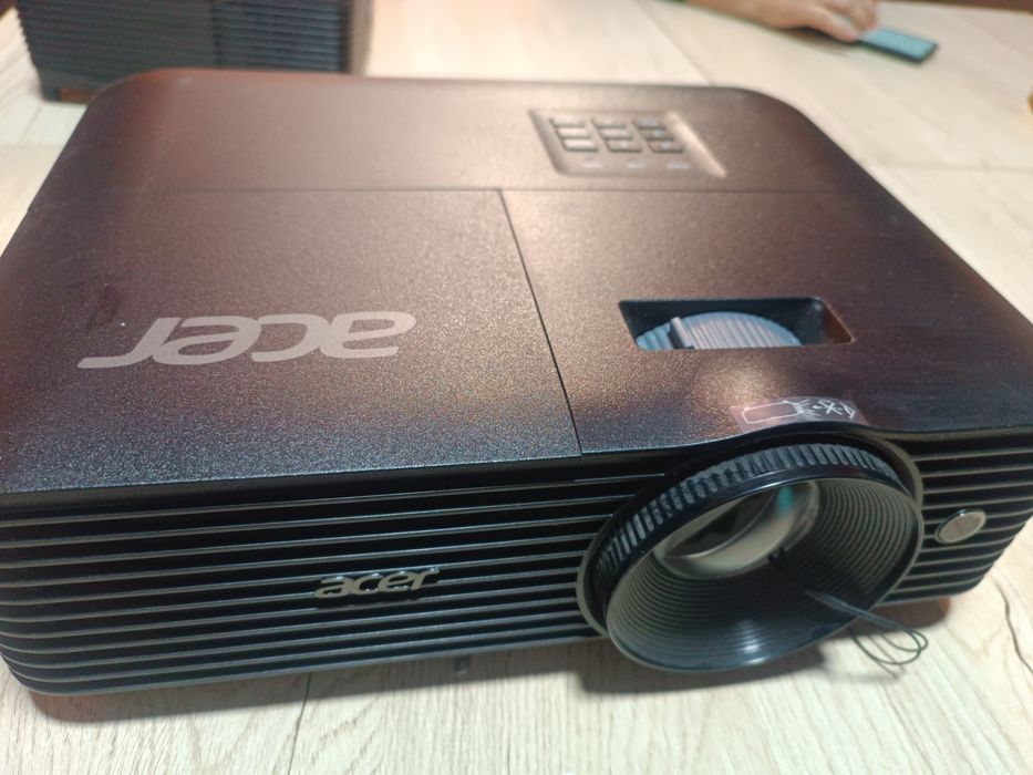 Проектор Acer  почти как новый