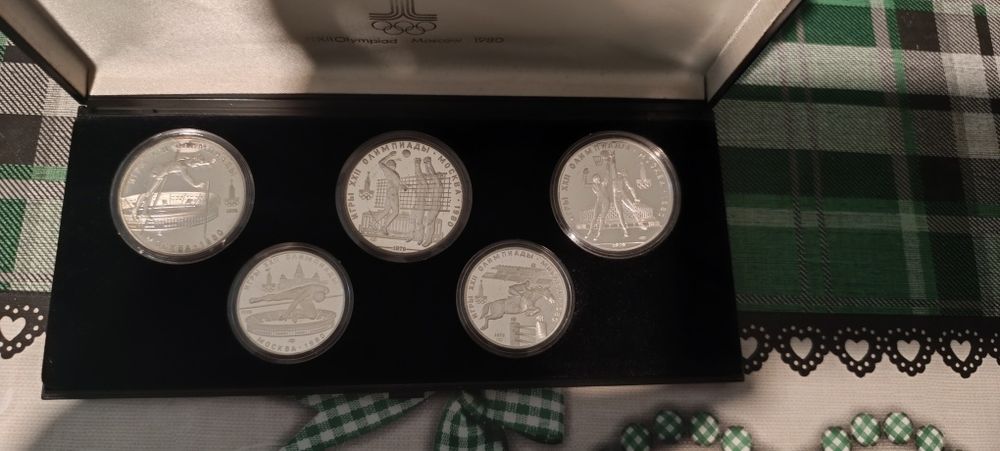 Продавам сребърни монети олимпийски игри в Москва 1980