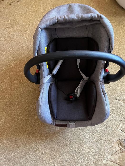 Cărucior 3 in 1 + accesorii Stare excelentă