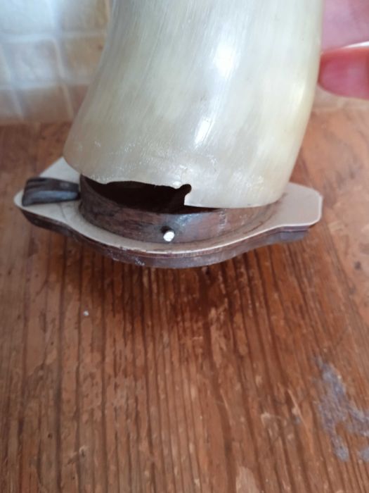 Фигура Пингвин от рог (14,5 см), ръчна изработка