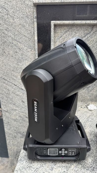 Moving head 295W чисто нови
