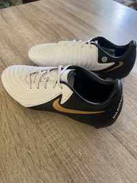 Детски футболни обувки nike phantom gx2 39