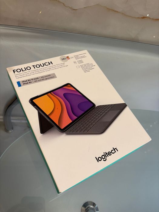 Husa Logitech Folio Touch trackpad pentru iPad Air gen 4,5 NOU
