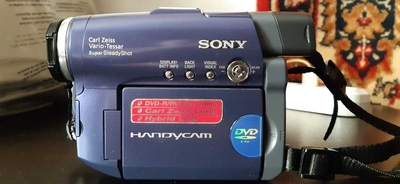 Продам видеокамеру SONY HANDYCAM DCR DVD91E