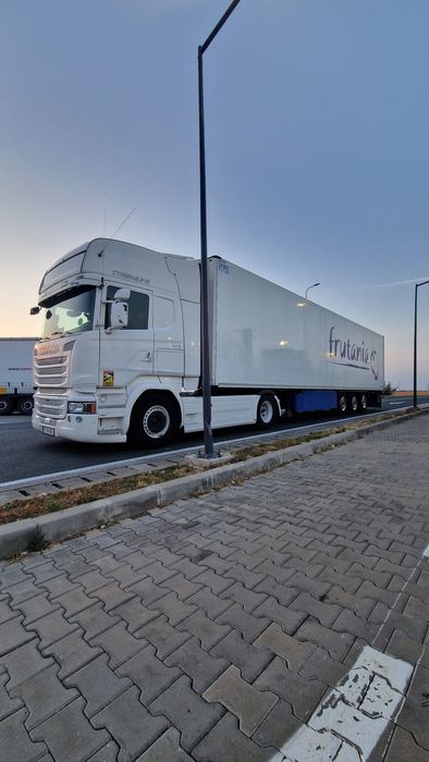 Ansamblu Scania r450/Semiremorca Schmitz