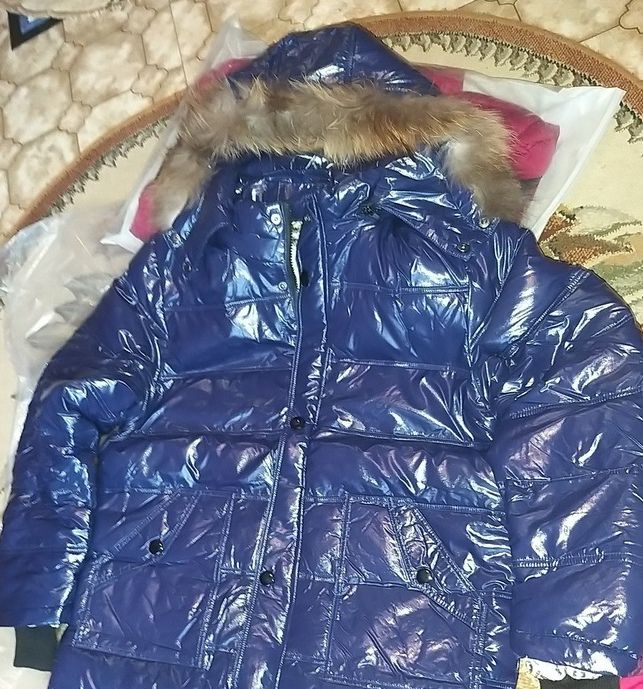 Муж куртки с енотом,зима,красный,синий,фиолет,размер L XL 2XL. НОВЫЕ!