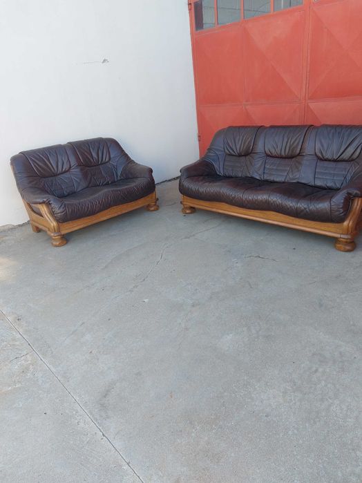 Кожени дивани и фотьойли