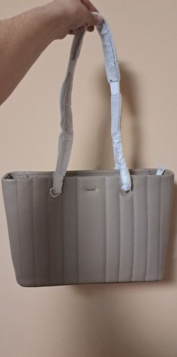 Нова дамска чанта