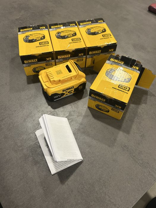 Baterii dewalt,produs nou 2025!