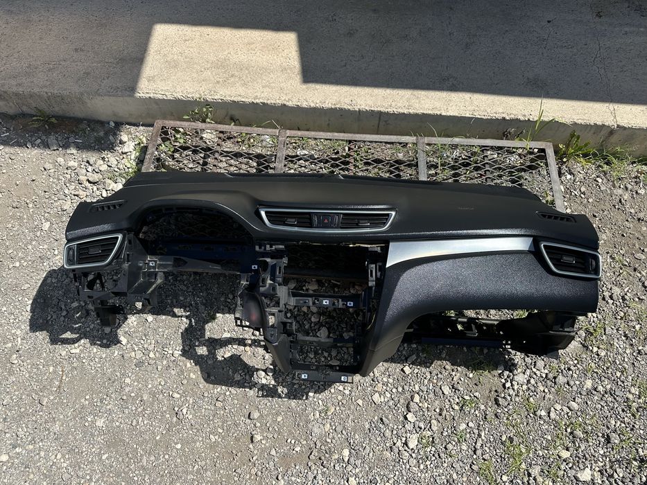 Табло със десен airbag за Нисан Кашкай j11 след 2017г.!