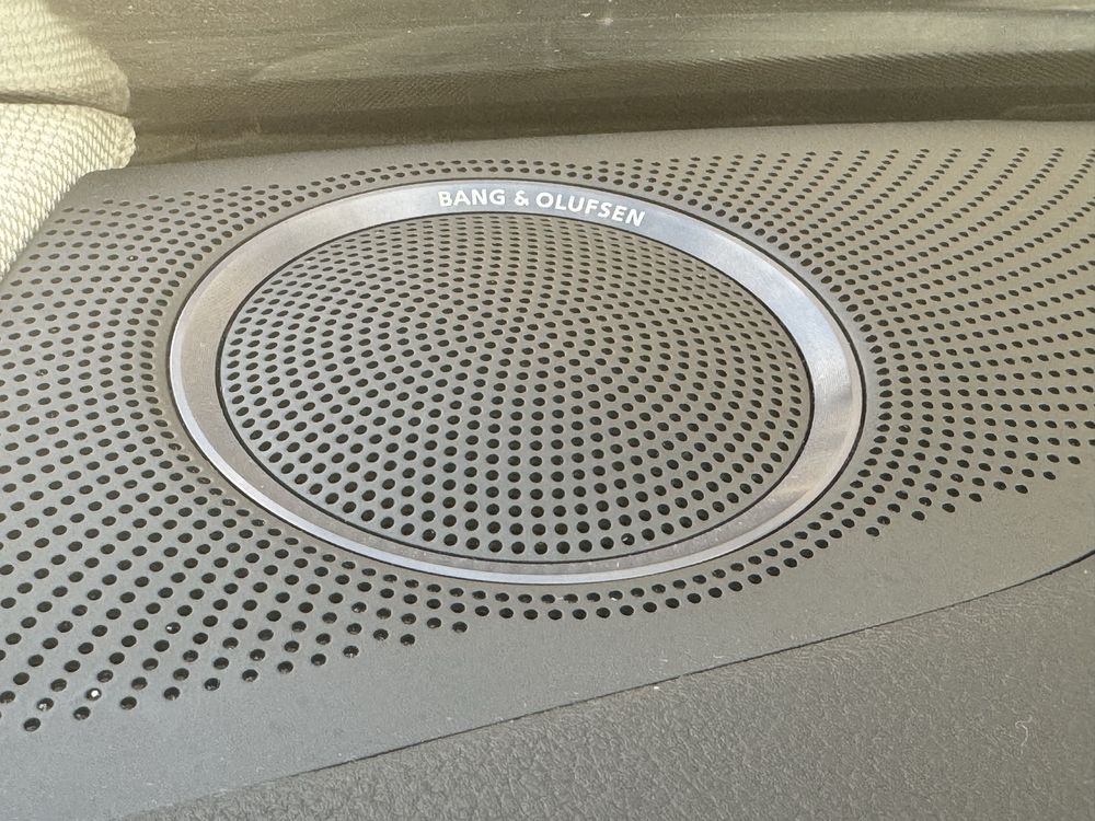 Audi A4 // 2.0 TFSI / Automat / Bang&Olufsen // S Line