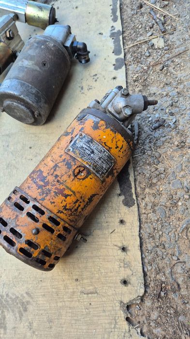 Pompa hidraulica cu bazin 24v