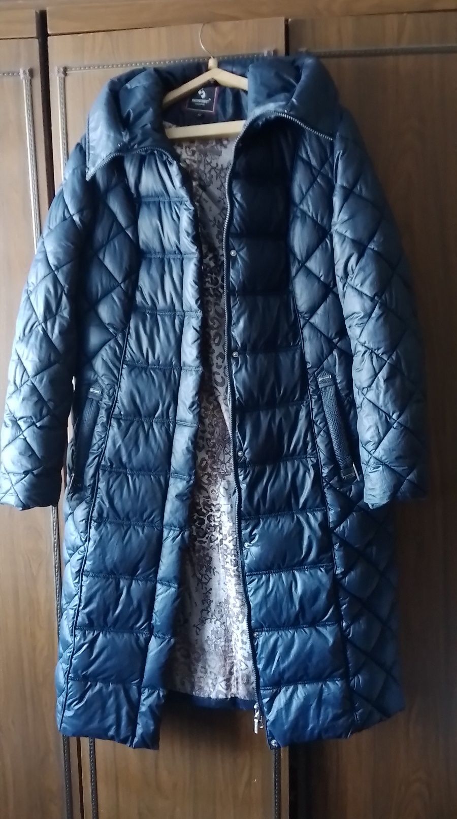 Продам зимняя куртка