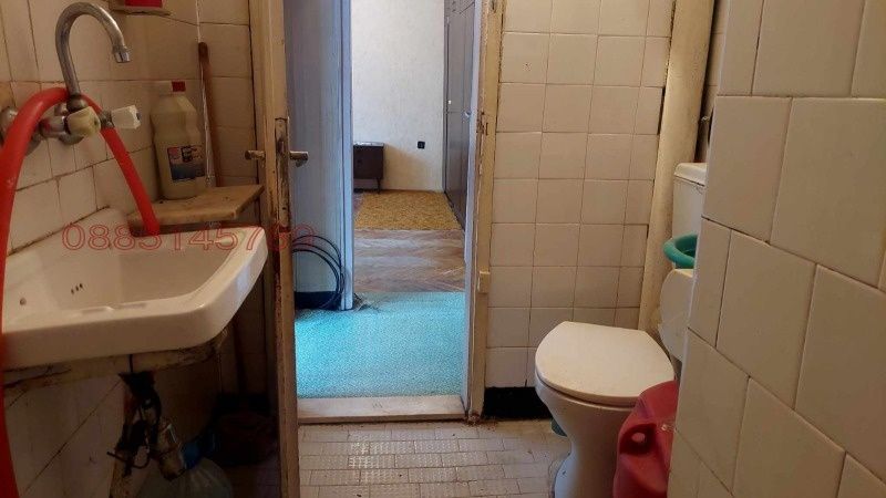 Продава се Тристаен апартамент в Мездра - 99 кв.м за 531 €/кв.м - Снимка #8