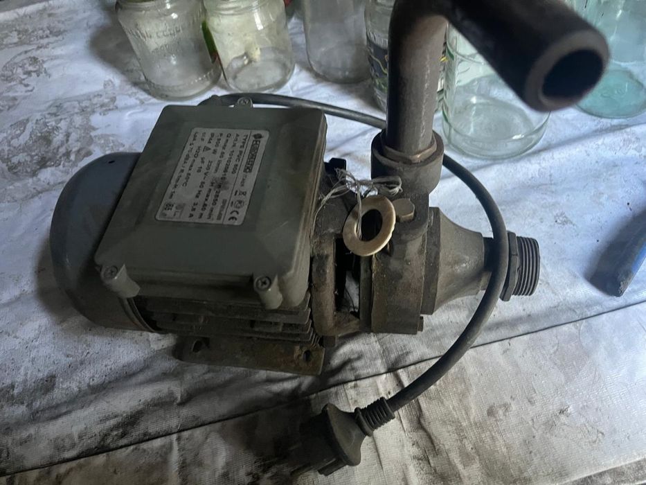 Продам поливной матор