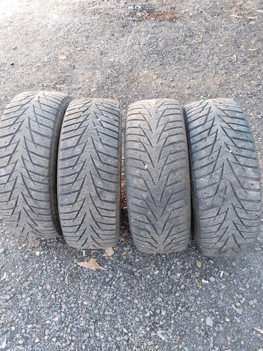 Продам  зимние шины  на 16,17