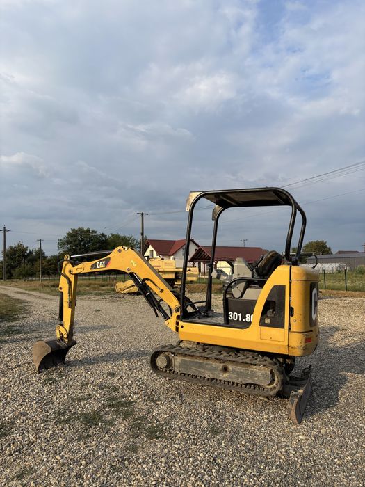 Miniexcavator cat 1,8 t