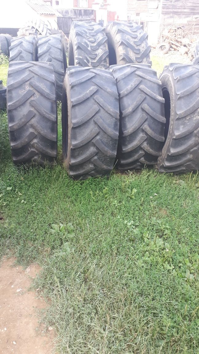 Cauciucuri tractor 440/65R24 Continental