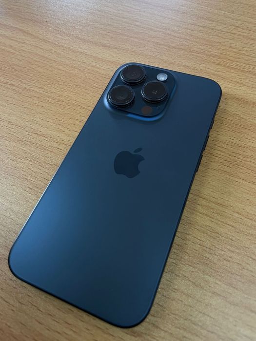 iphone 15 pro impecabil