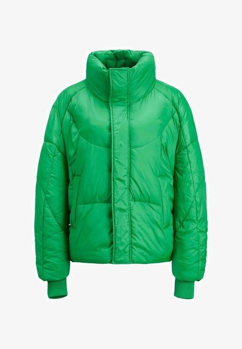 НОВО Зимно яке с капитониран ефект JJXX