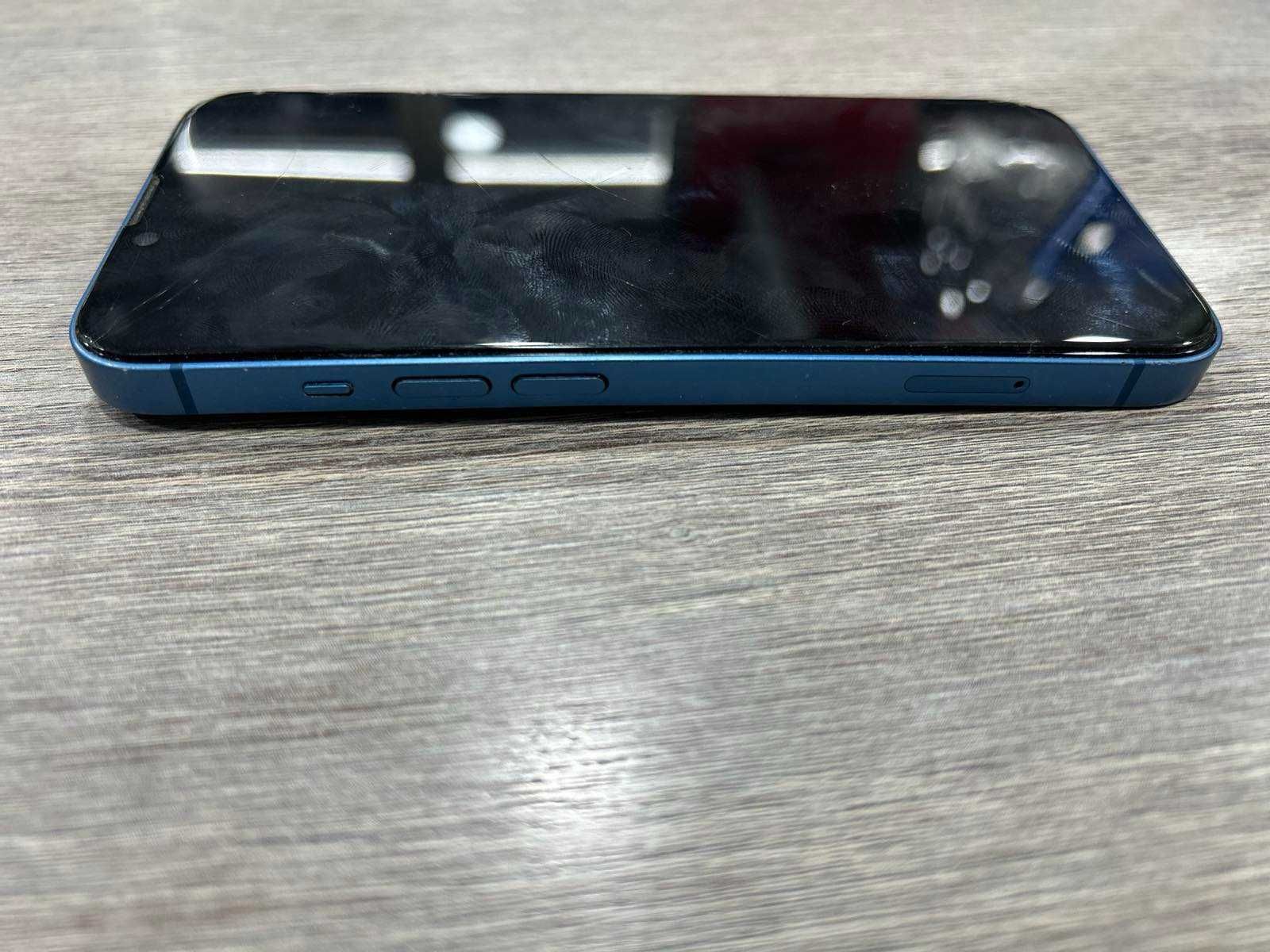 Продавам iPhone 13