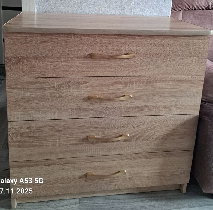 Продам комод состояние нового