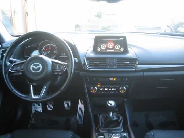 Mazda 3 SKYACTIV-G165 + GPL 2017 Revolution Top,Led,Navi,Bose,Piele.