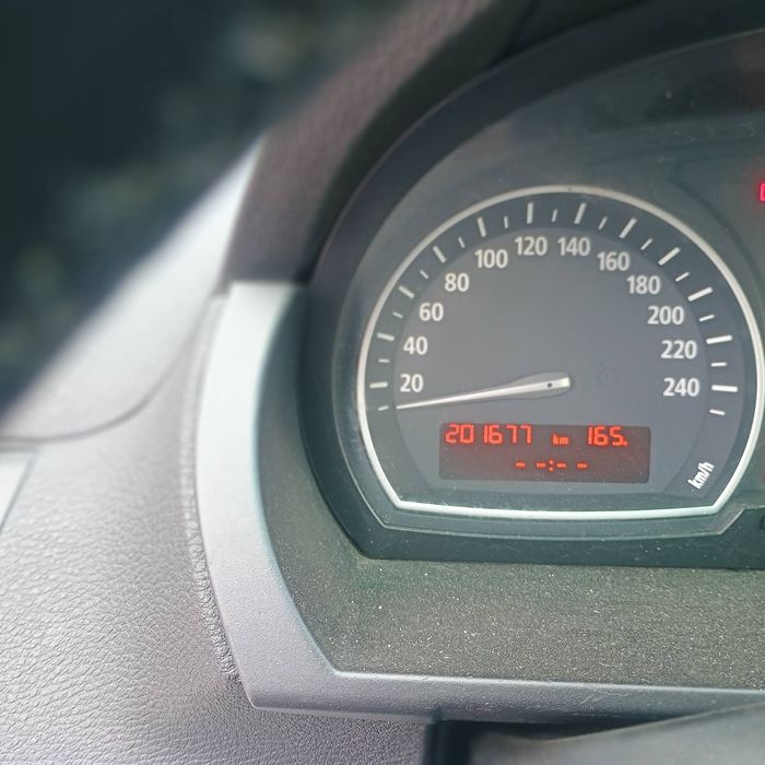 Продавам bmw 3 двойка дизел 177кс.