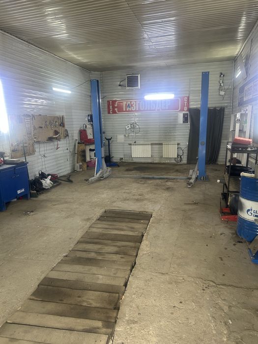 Бокс на 2 поста с подьемником и ямой