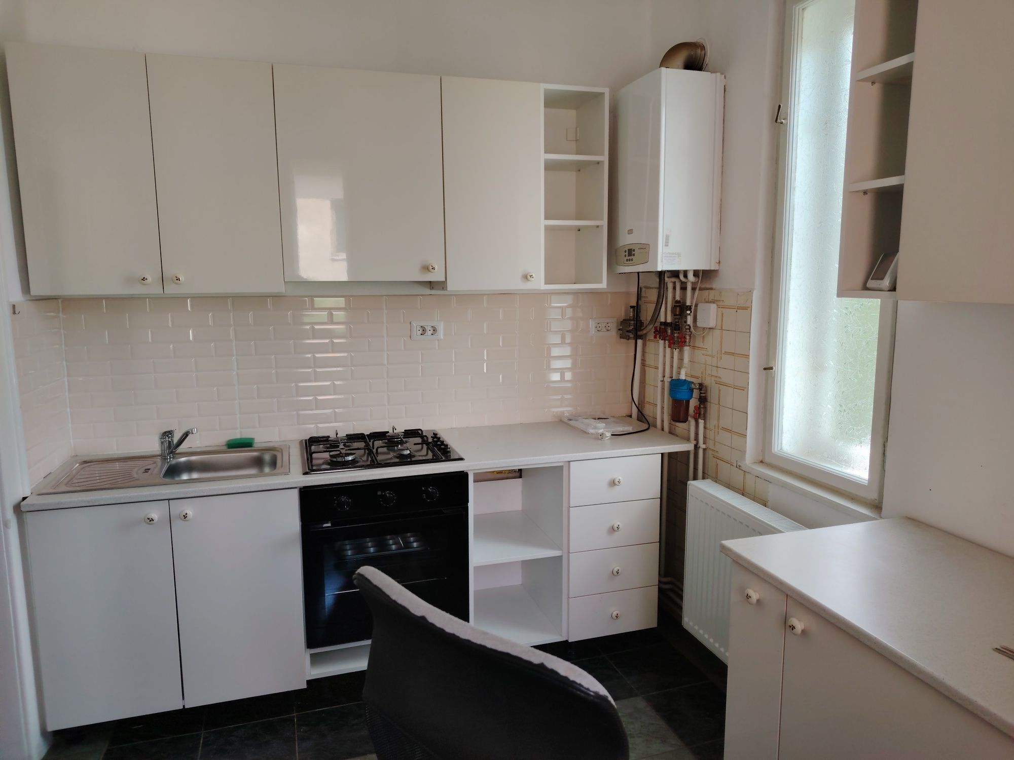 Apartament 4 camere, 140mp, în casa, lângă maternitatea Bega