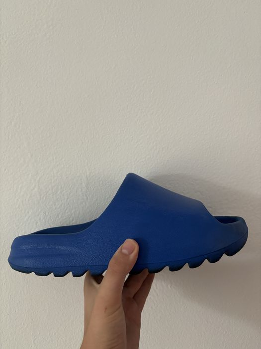 Yeezy slide albastri