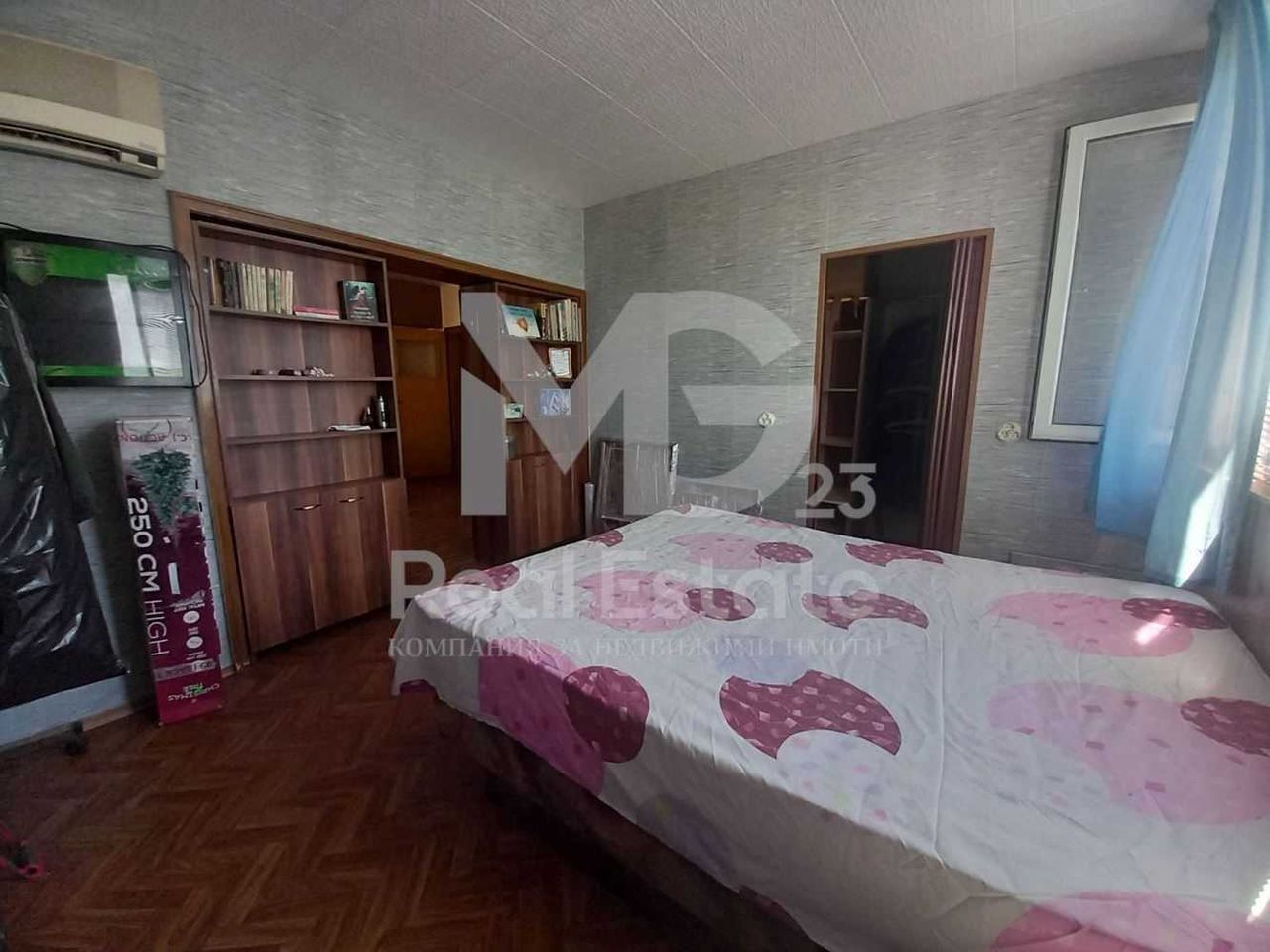 Продава се Тристаен апартамент в Пазарджик, Идеален център - 135 кв.м за 623 €/кв.м - Снимка #4