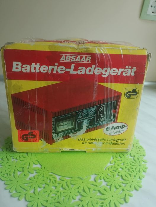 Зарядно устройство за кола