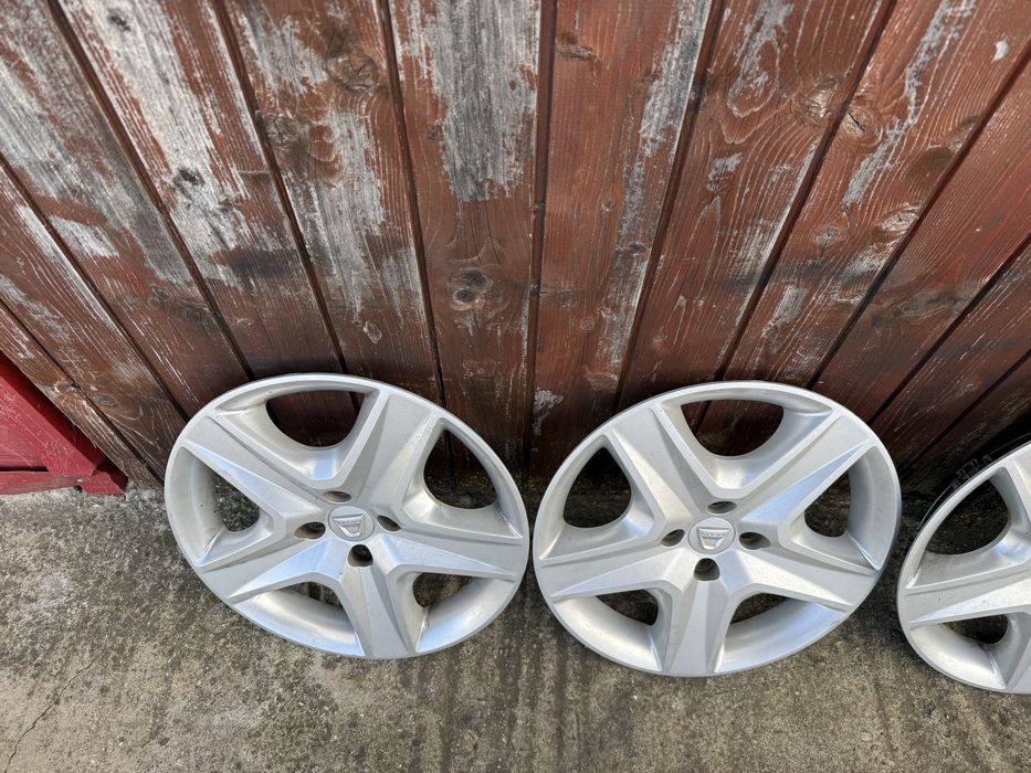 Vand set capace R16 originale DACIA