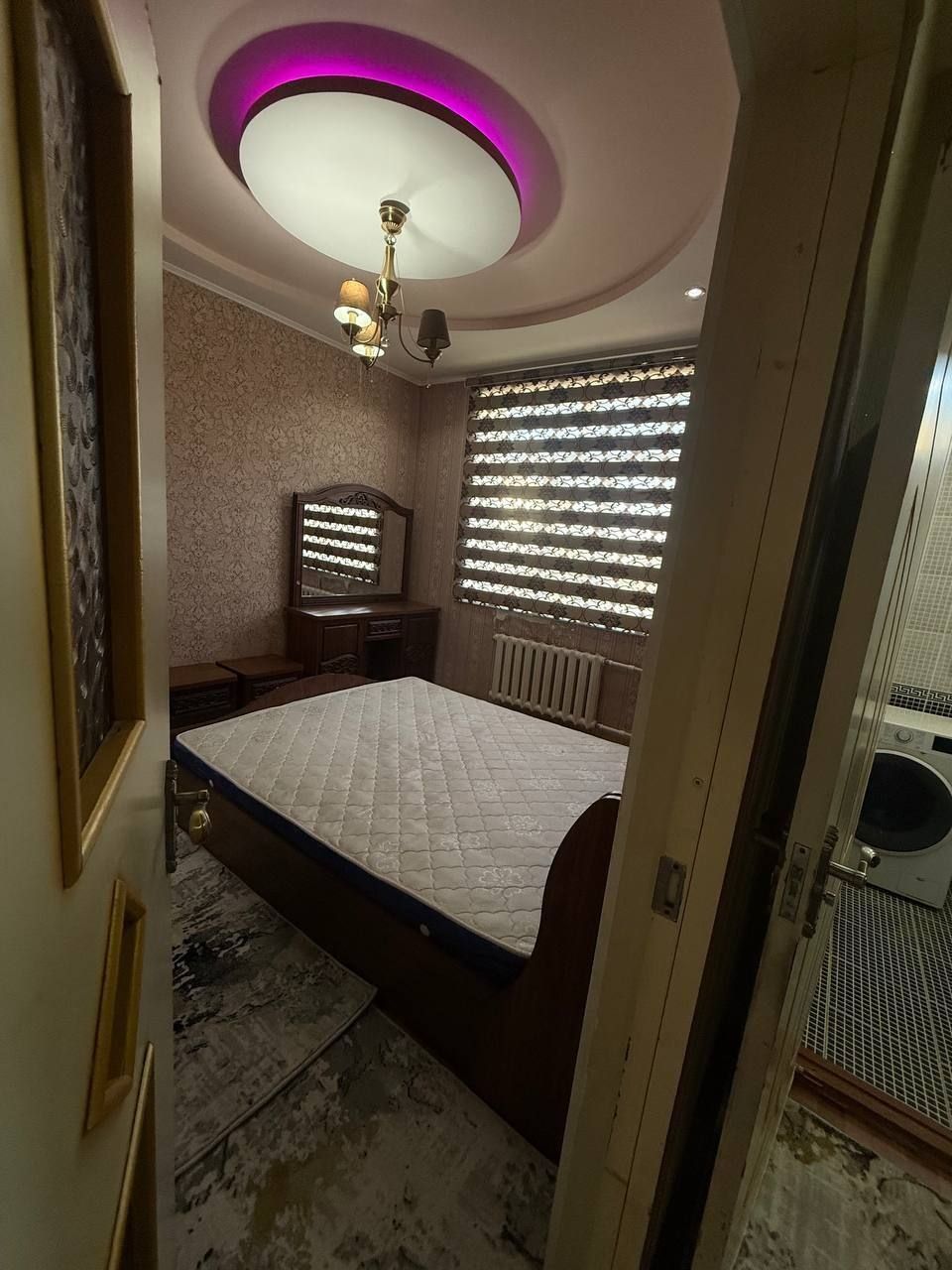 2-xonali 2-qavatda 66m² kvartira sotiladi.
5-qavatli g'ishtli dom.
Nar