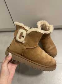 Ugg Mini marimea 39