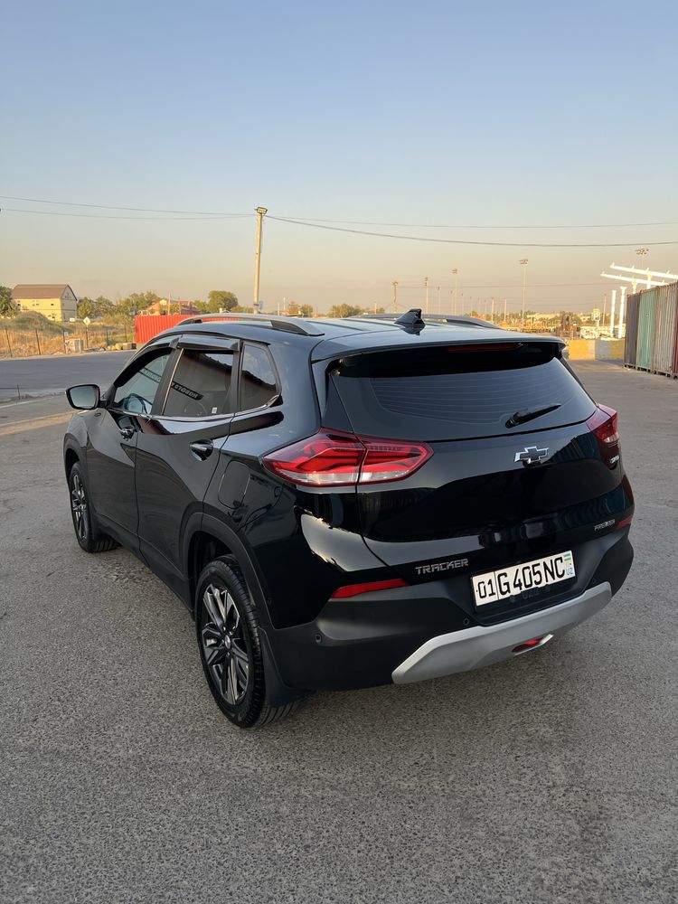Tracker 2 premier 2024