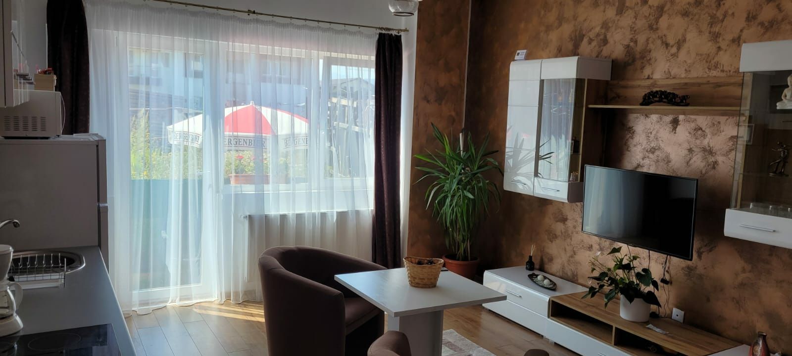 Închiriez garsoniera regim hotelier  Brașov